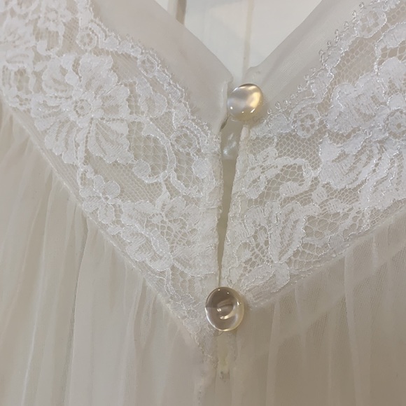 Evette Lingerie - Picture 8 of 9